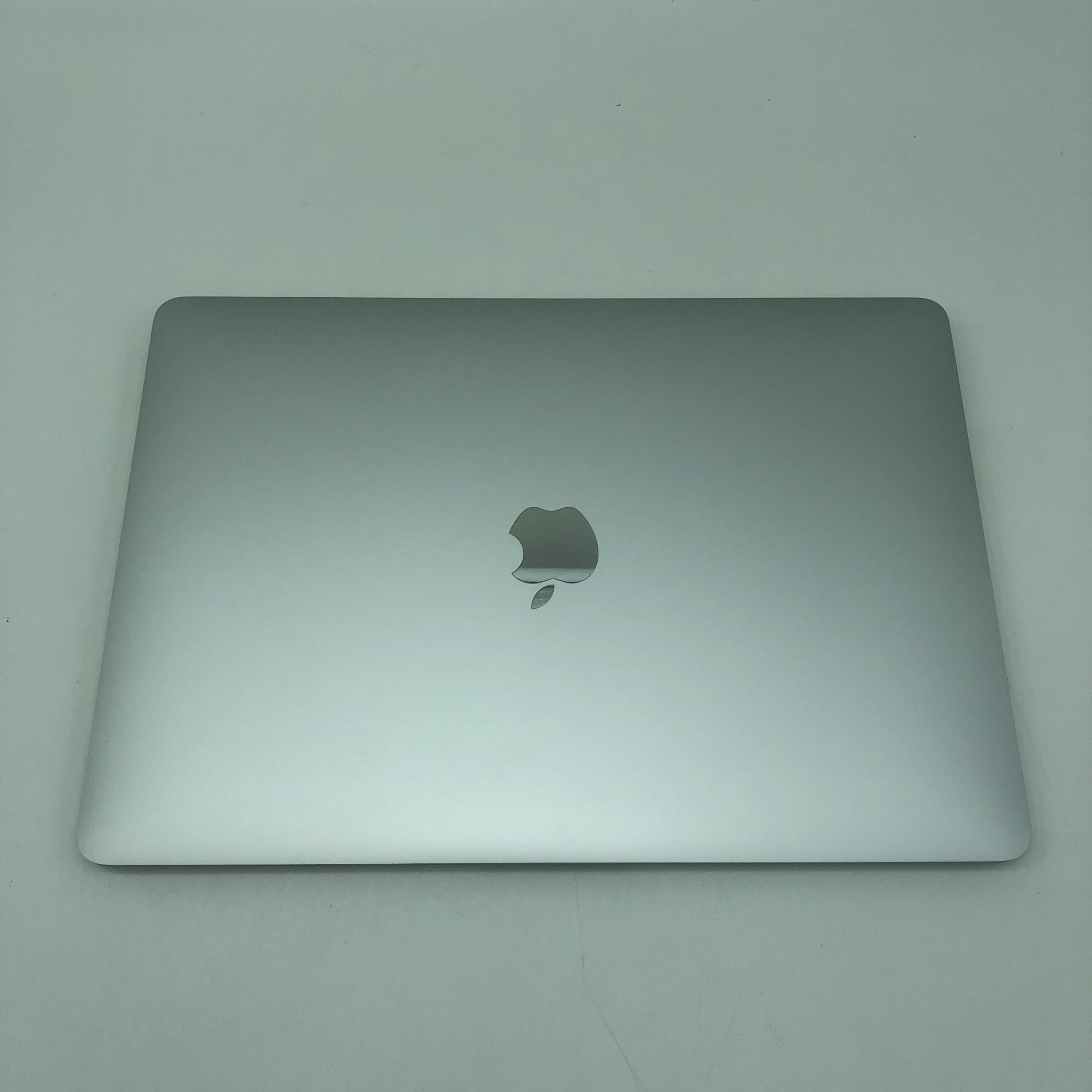 Apple MacBook Air 13.3" Retina Argento intel® Dual-Core i5 1.6GHz 2018 (Ricondizionato) - immagine 2