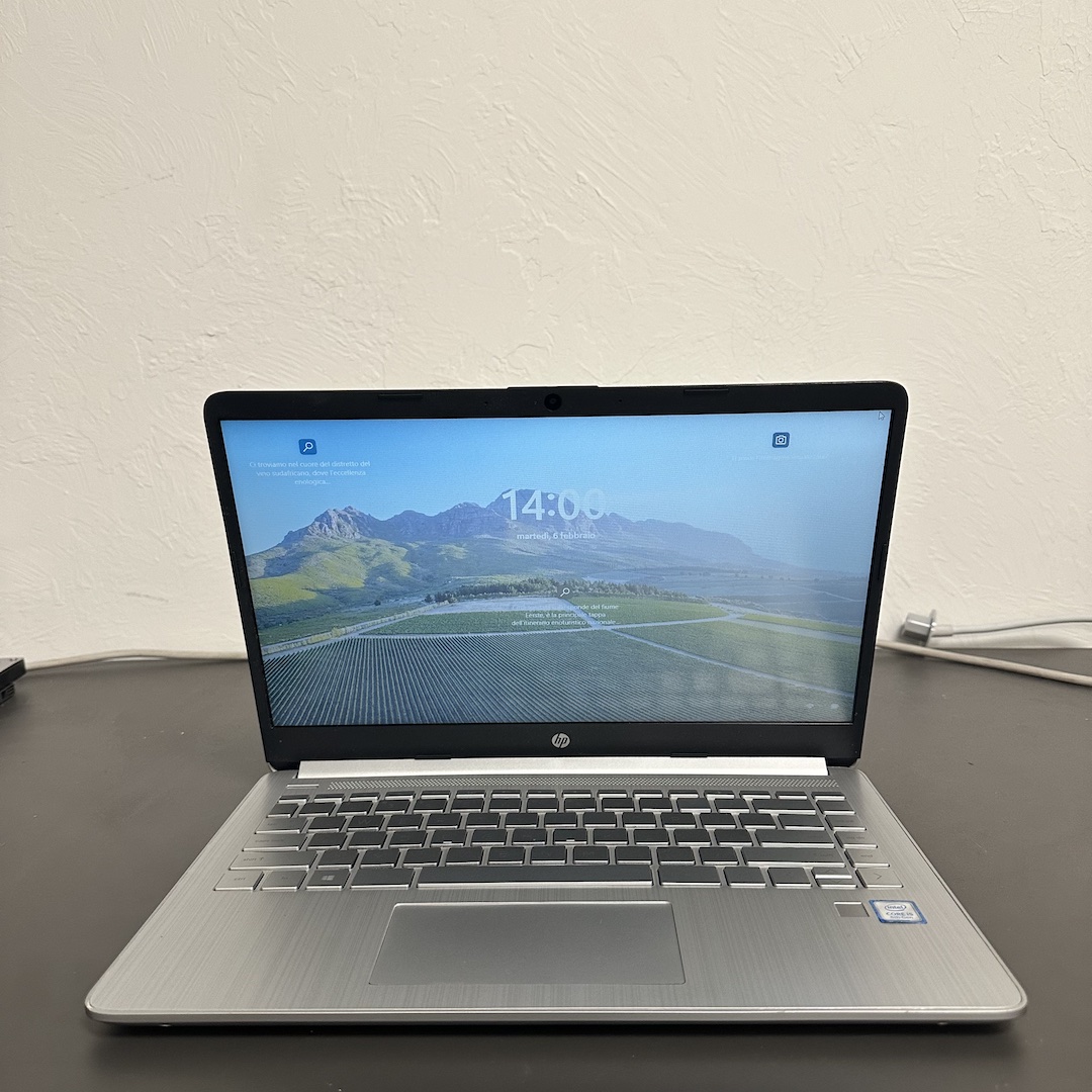 HP Laptop 14" pollici Ricondizionato (i5 -4-core, 8GB, 512GB SSD) - Windows 11 Home - BUONO - immagine 4